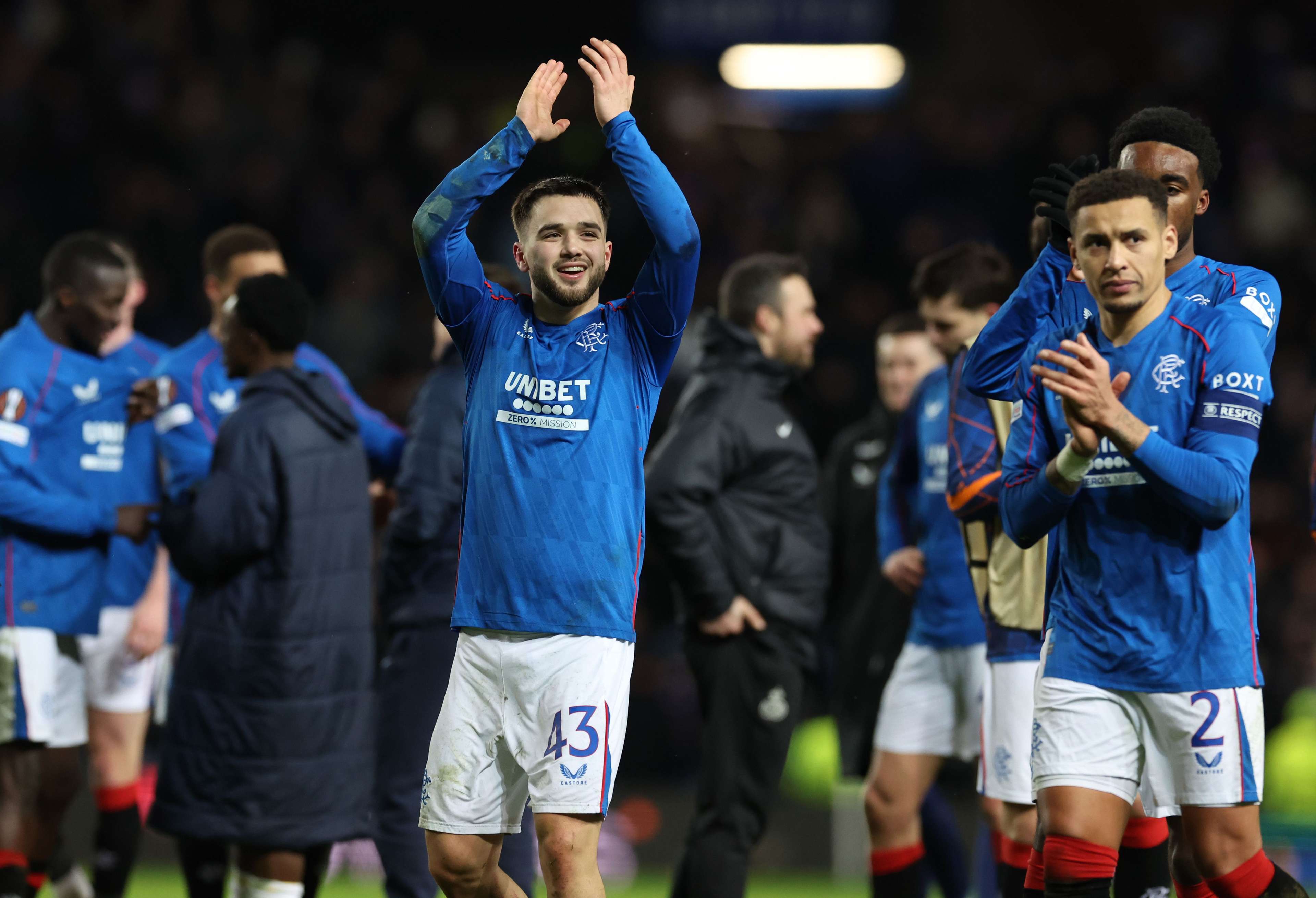 随着新生代 随着新生代